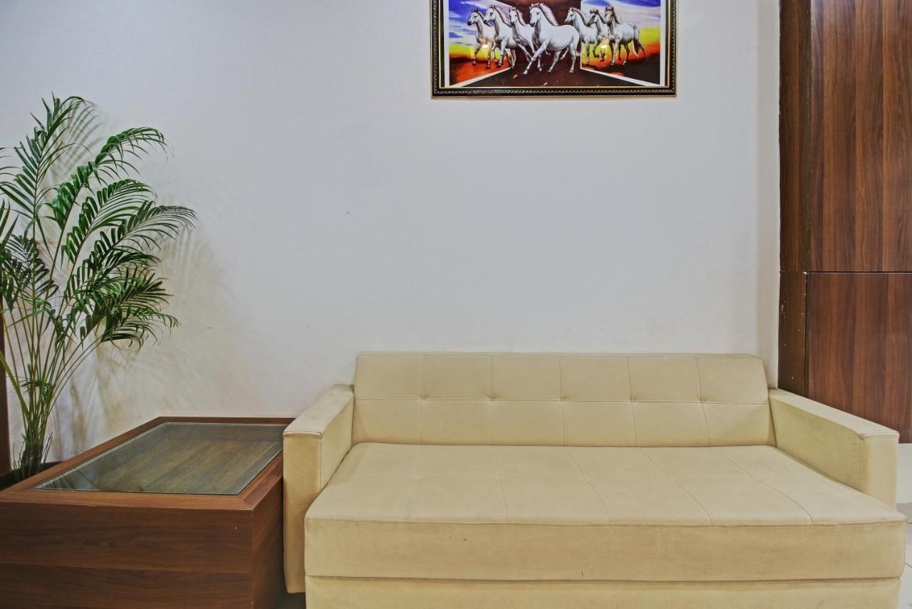 Treebo Trend Hotel Krishna Regency ISBT Bus Stop Bhopal Exterior foto